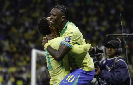 Brasil vence primeira com Ancelotti e se classifica para Copa do Mundo